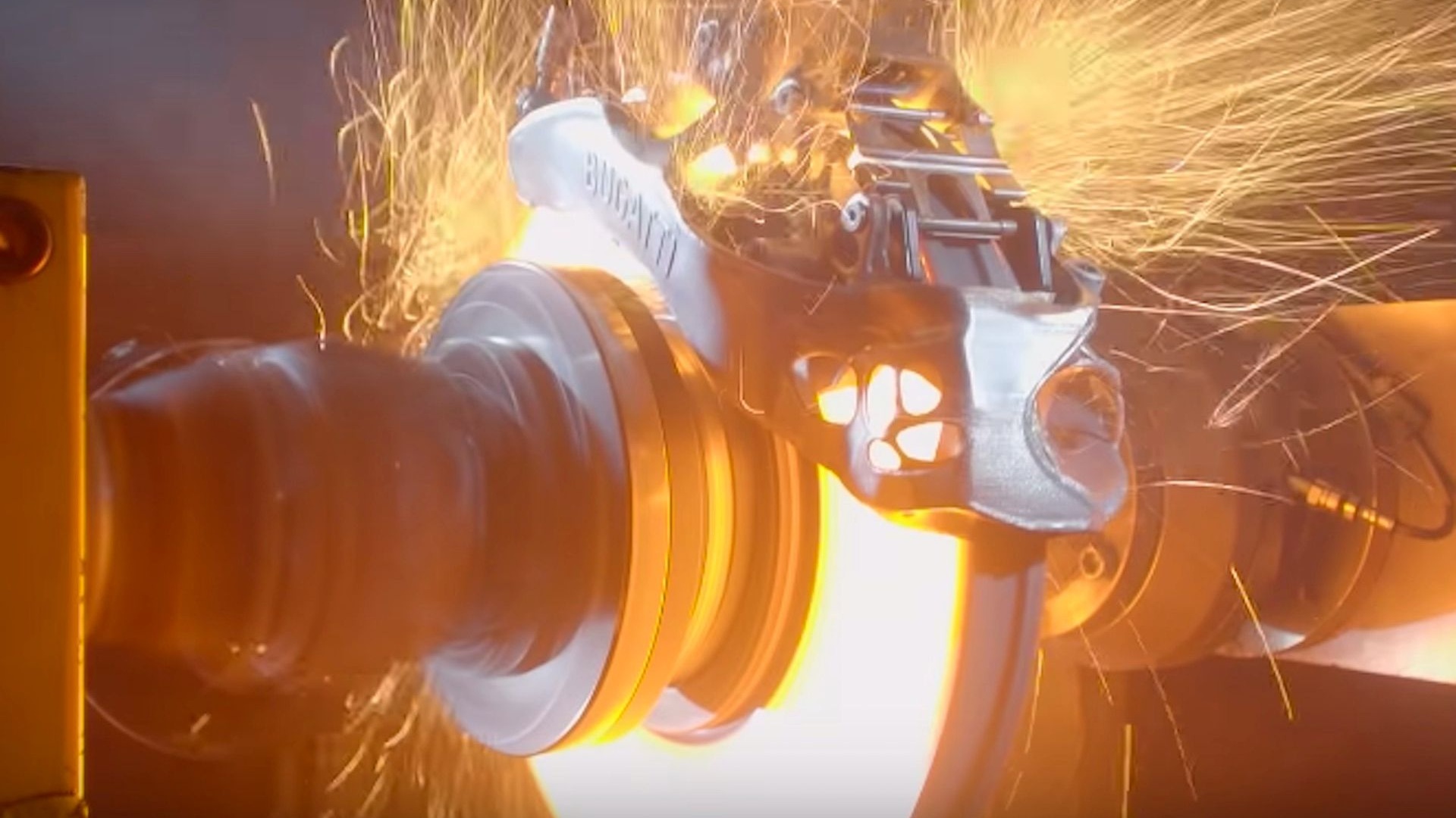 Bugatti Chiron 3D-printed brake caliper tests