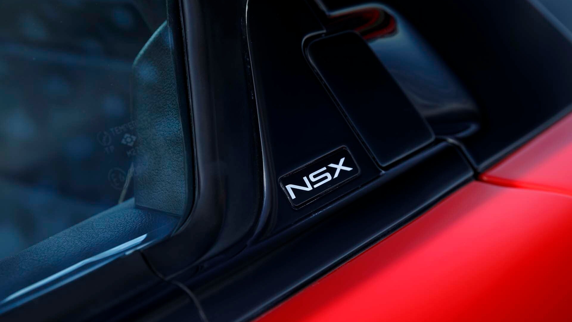 1991 Acura NSX and 2019 Acura NSX - Acura NSX 30th Anniversary