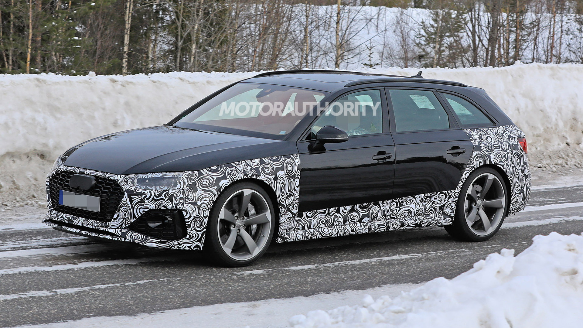 2021 audi rs 4 avant spy shots