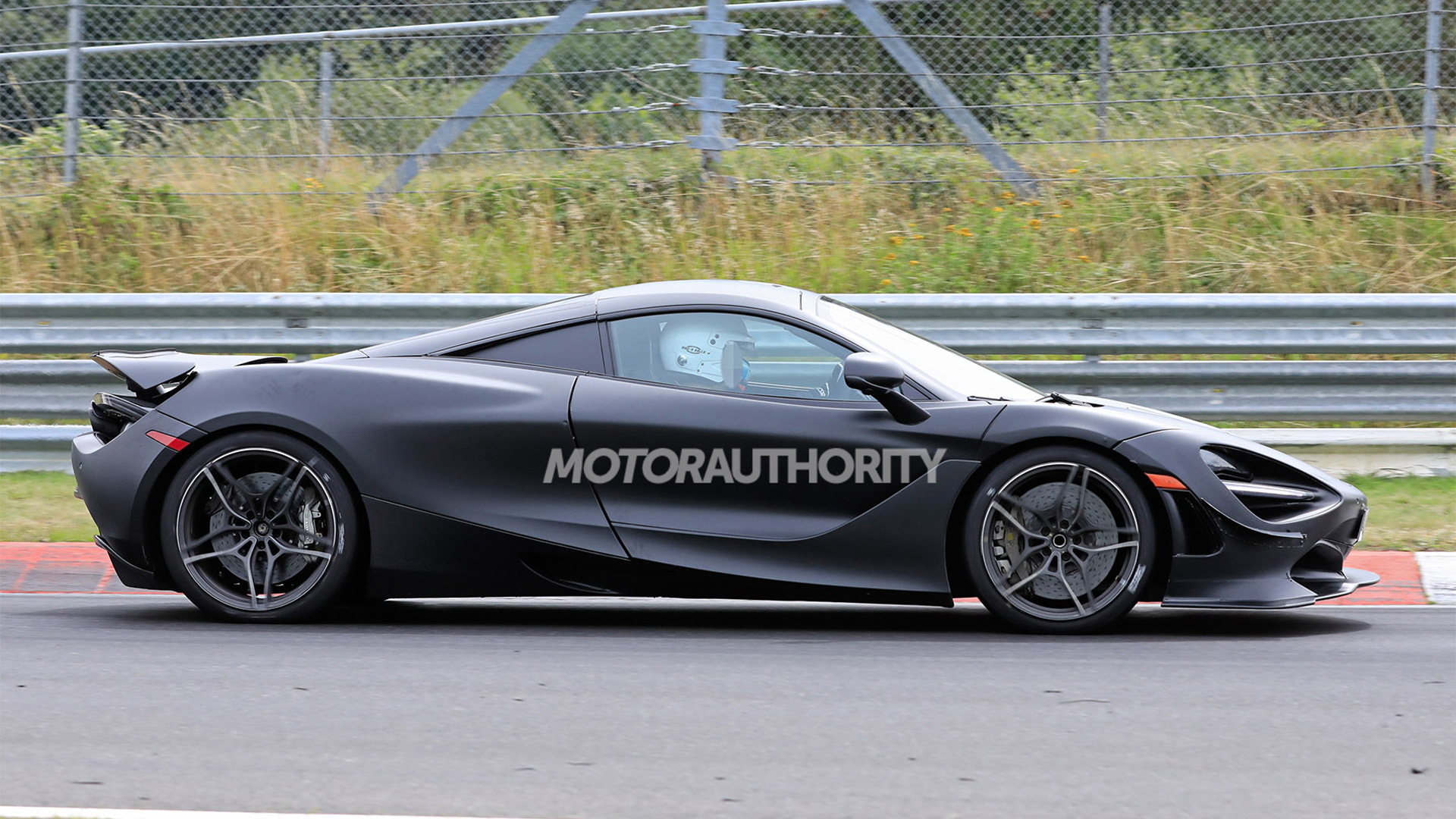 2021 McLaren 750LT test mule spy shots - Photo credit: S. Baldauf/SB-Medien
