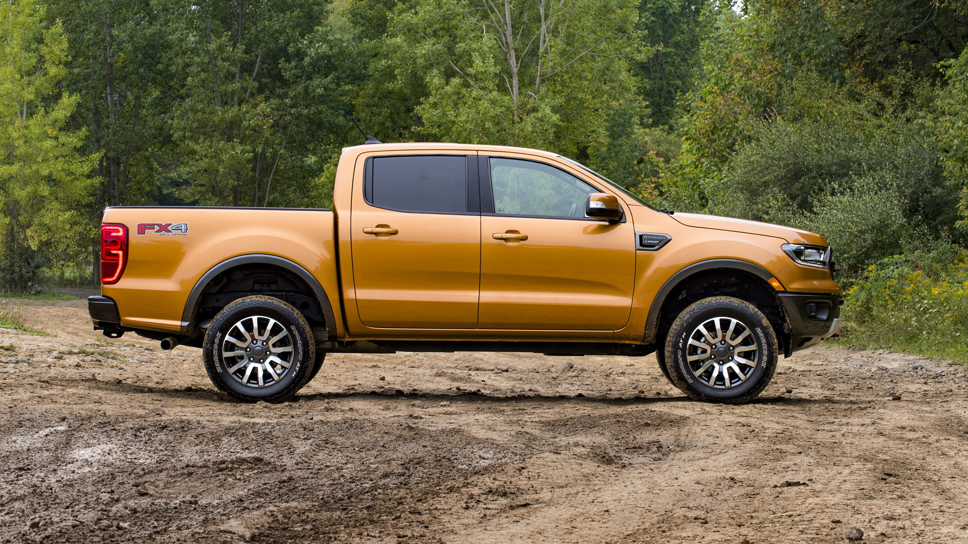2019 Ford Ranger with self-leveling kit