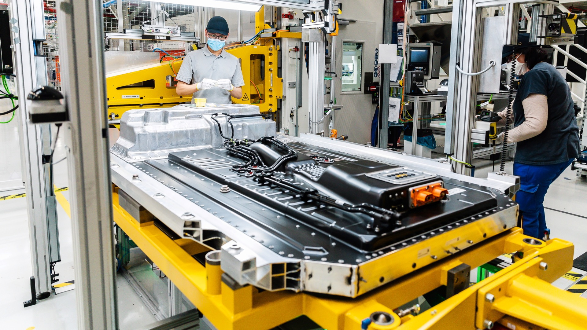 Mercedes-Benz battery production