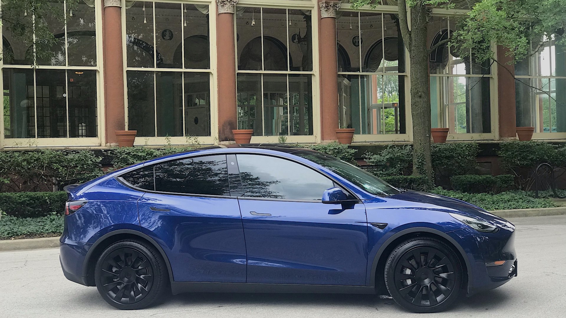 Tesla model y фото