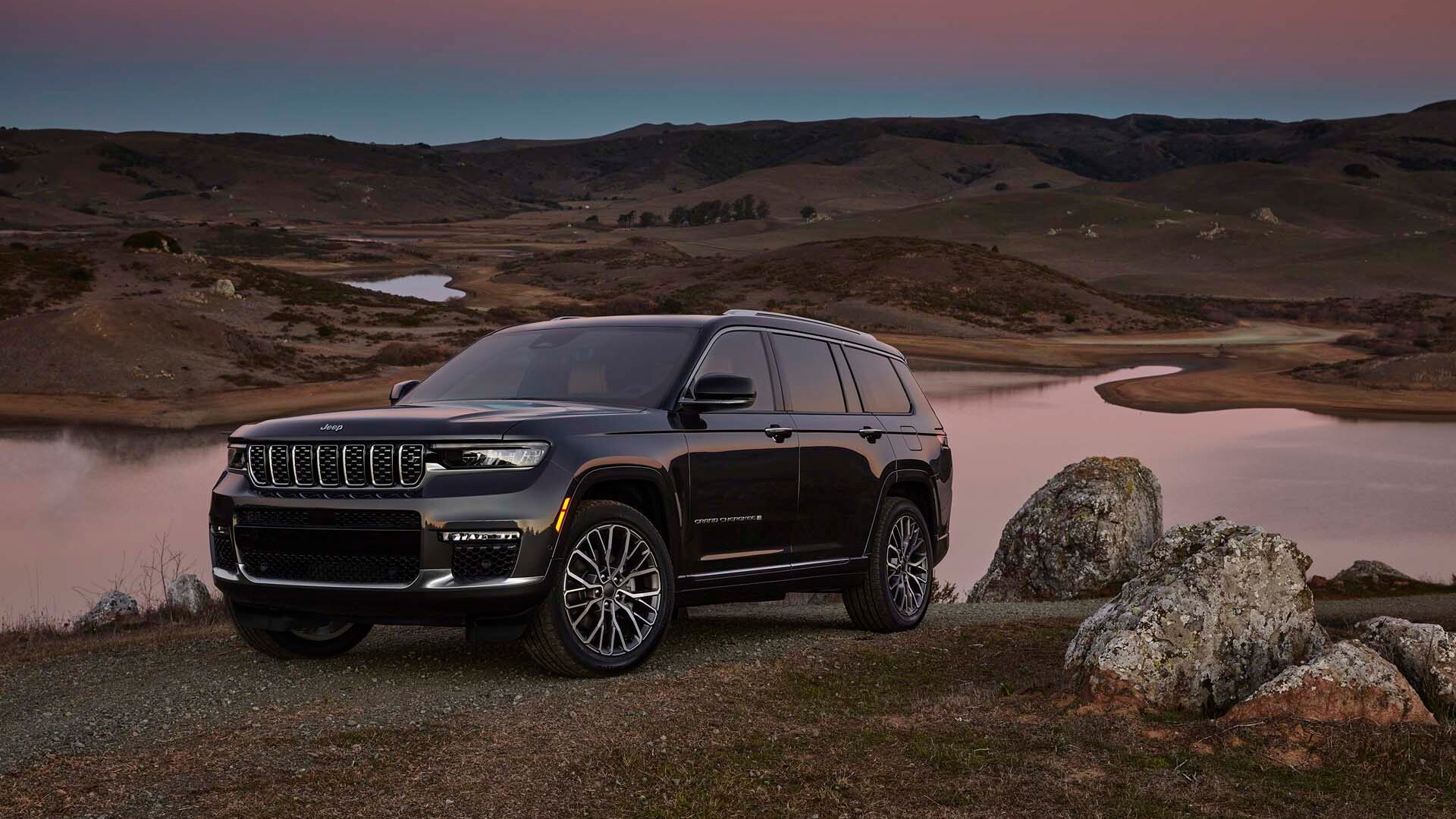 Preview 21 Jeep Grand Cherokee L Is An Impressive 3 Row Suv Priced From 38 690