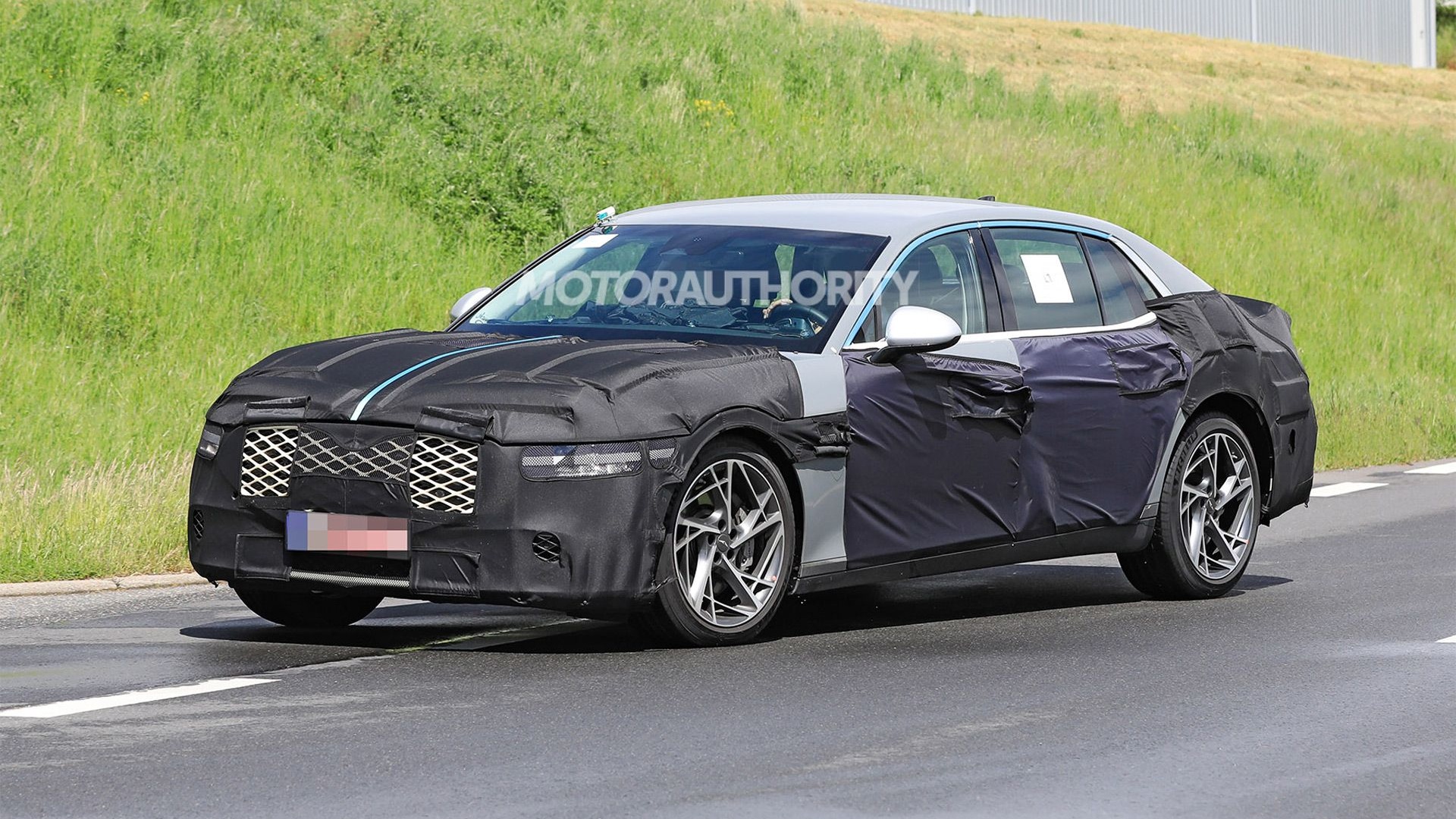 Genesis g90 New 2022