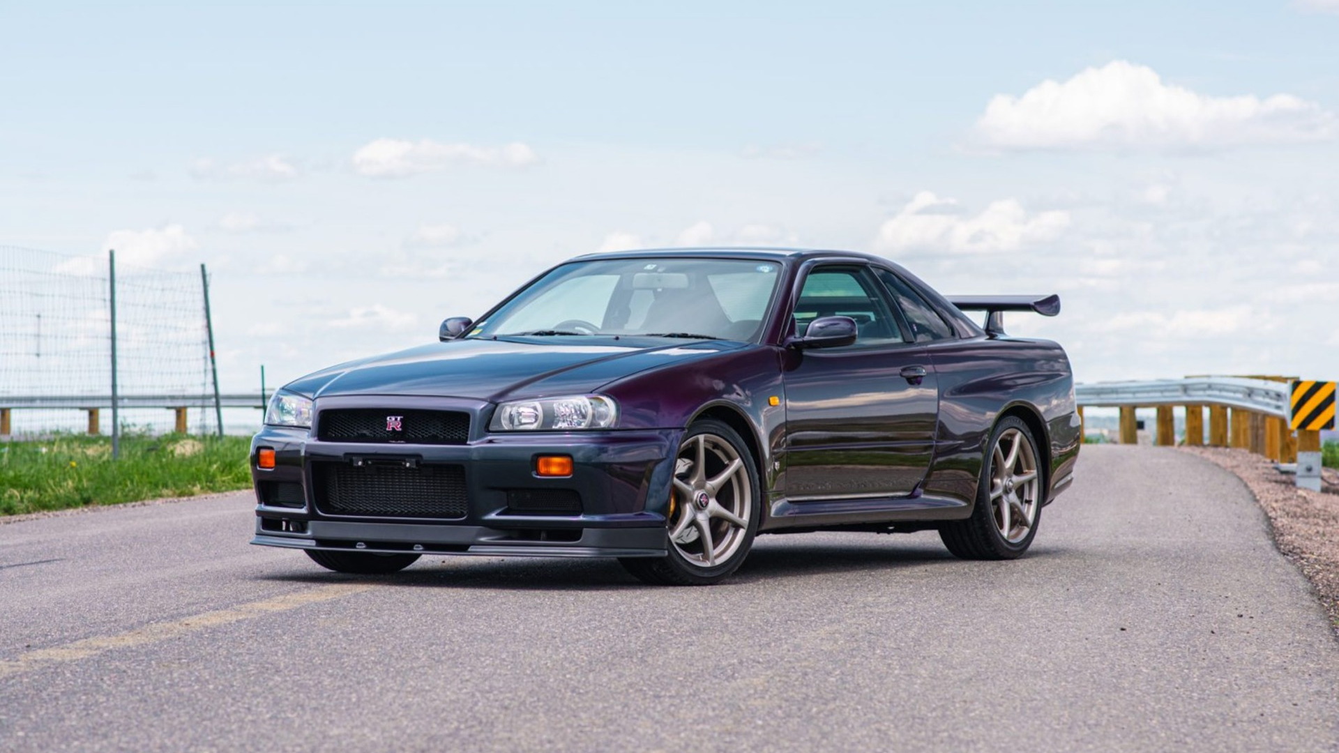 1999 Nissan Skyline GT-R V-Spec (R34) - Photo credit: Bring a Trailer