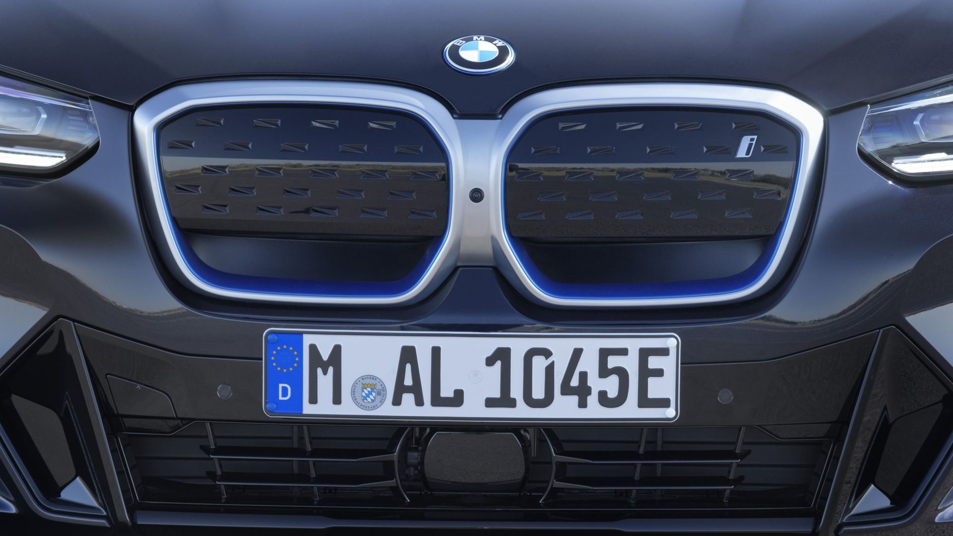 2022 BMW iX3
