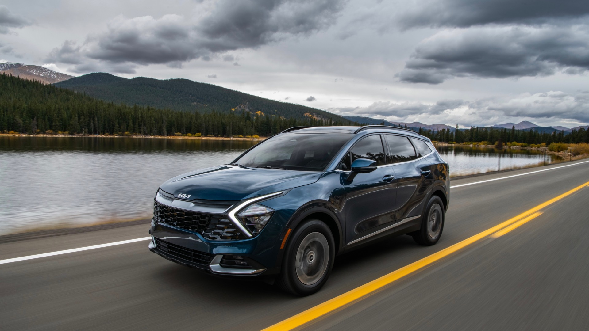 2023 Kia Sportage PHEV Plugs Into A More Powerful Battery Offering 32 Miles  Of Electric Range