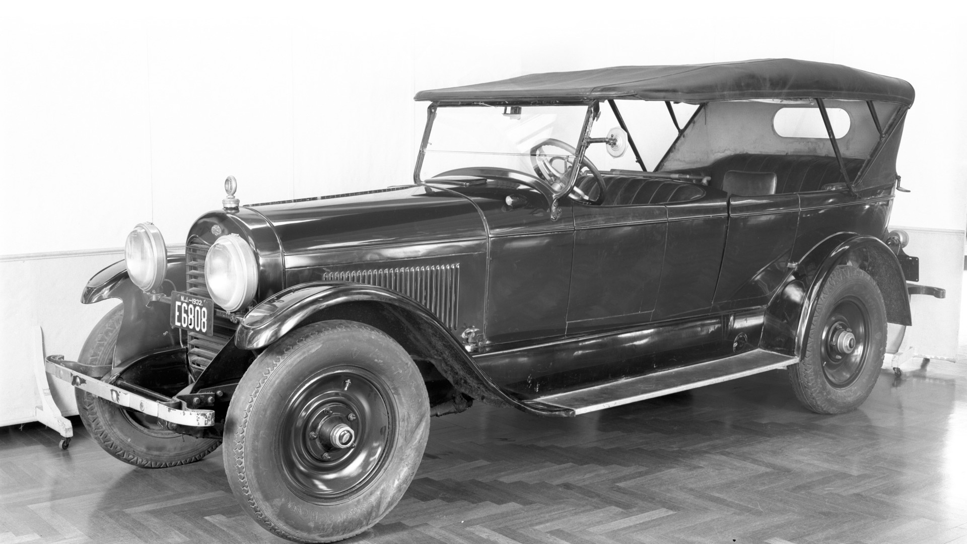 1923 Lincoln Model L Touring Car