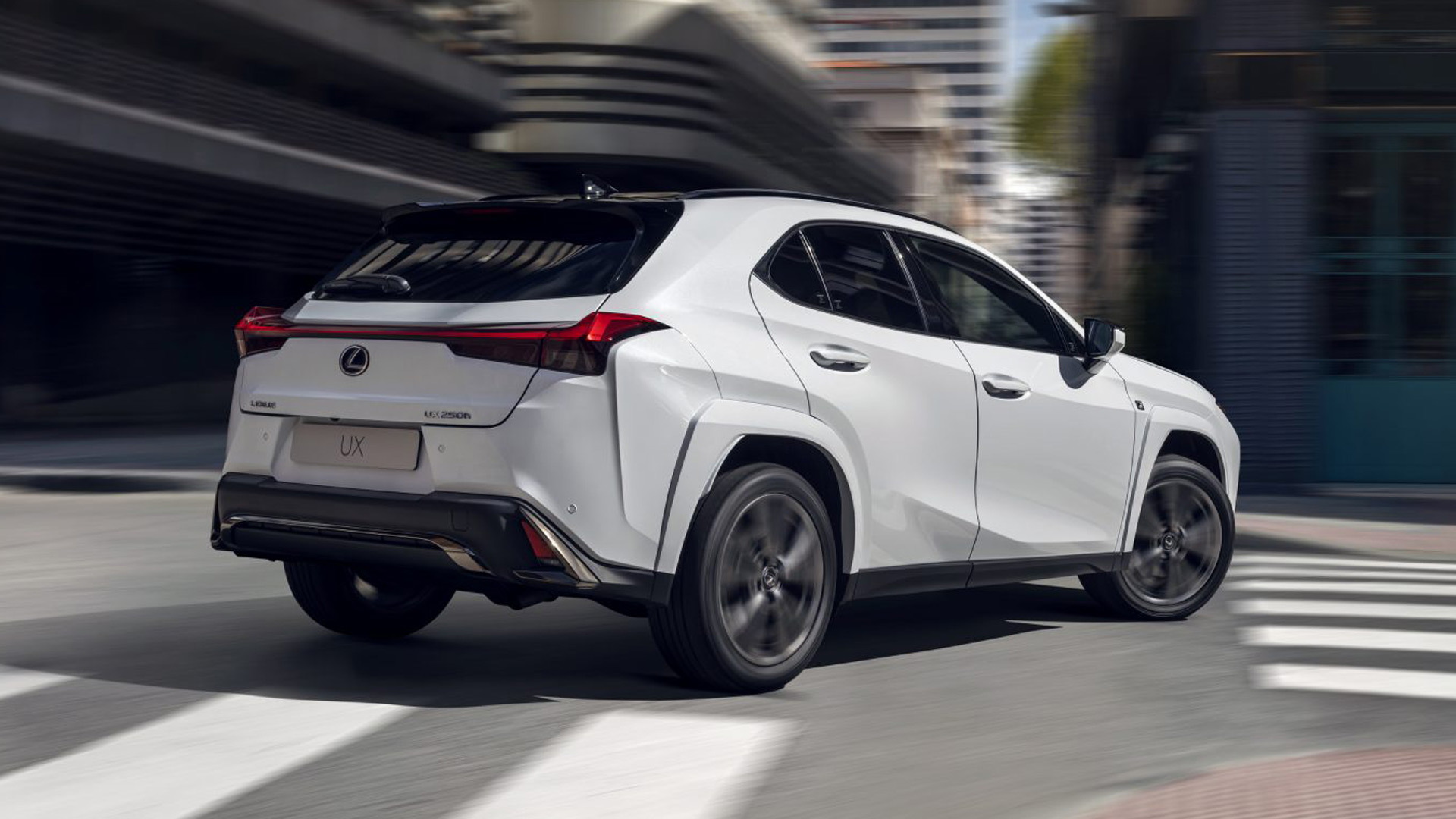 Preview 2023 Lexus Ux Gains Improved Infotainment Standard Hybrid Powertrain 5527