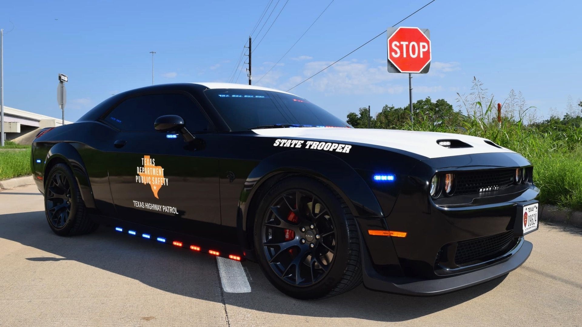 Texas Highway Patrol Dodge Challenger SRT Hellcat (photo via Facebook)