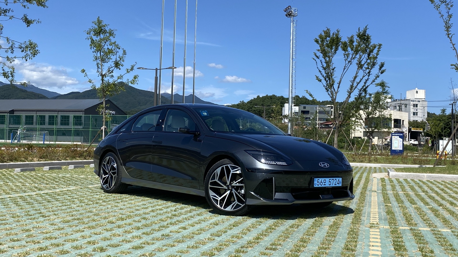 2023 Hyundai Ioniq 6 first drive  -  South Korea