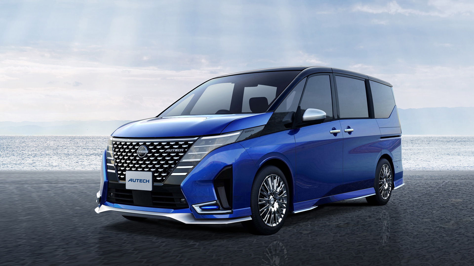 Nissan Serena customized by Autech