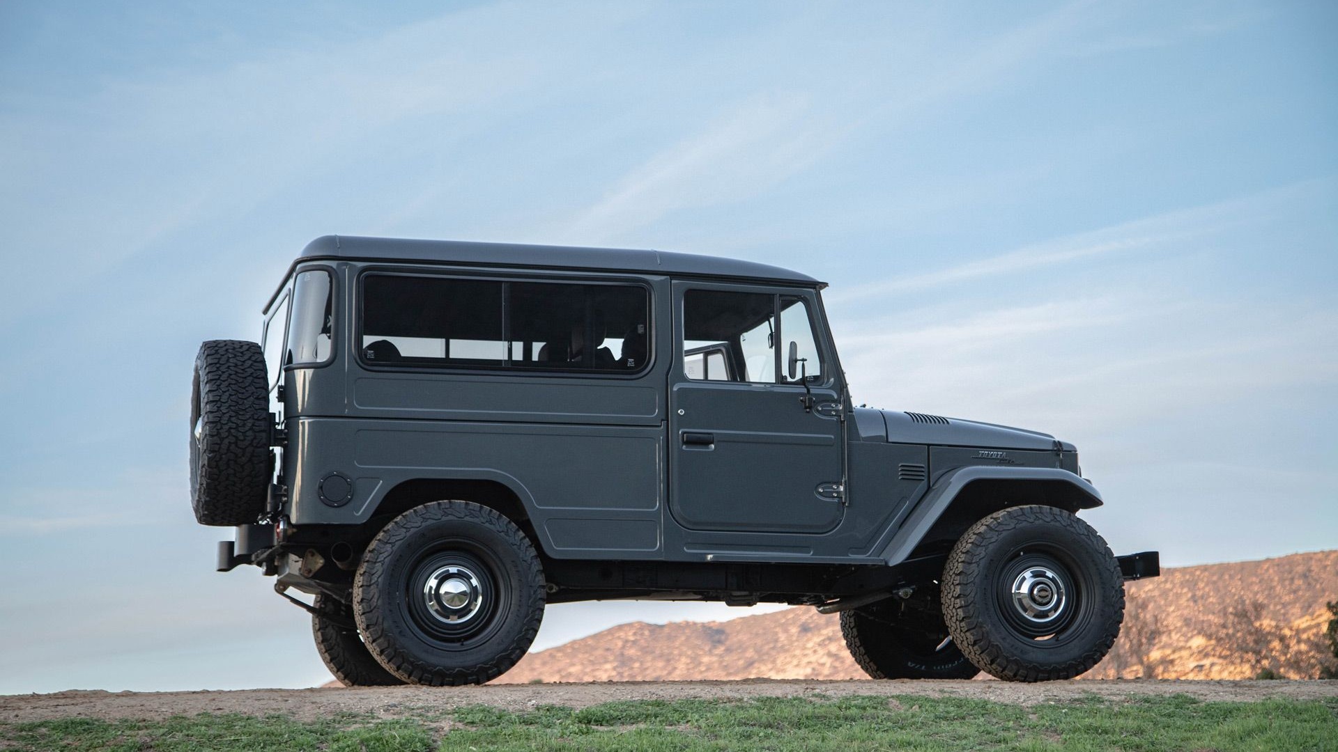 Icon Toyota FJ43 Bandeirante