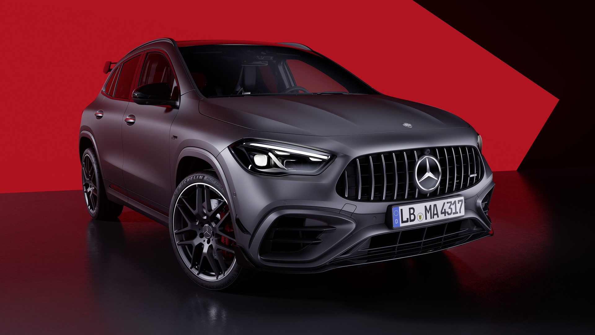In Images, Updated Mercedes-AMG GLA - gallery News
