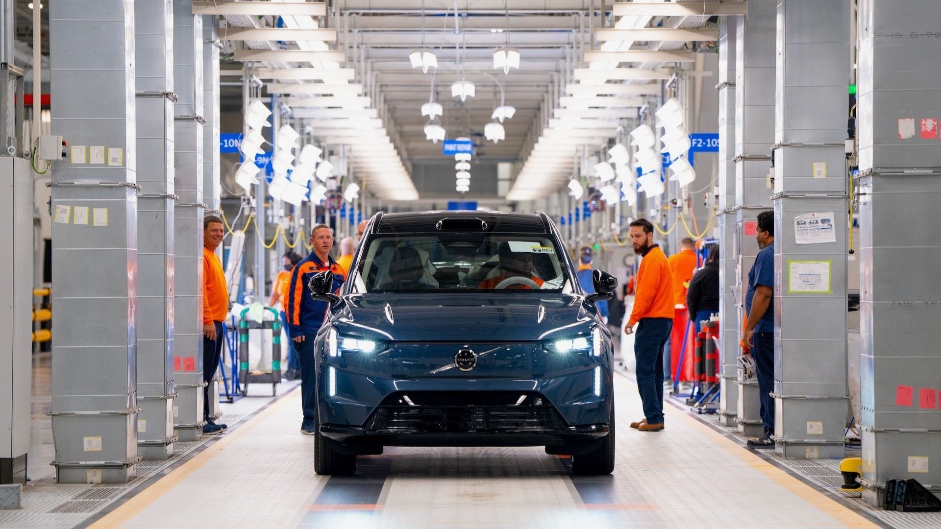 2025 Volvo EX90 production begins in South Carolina