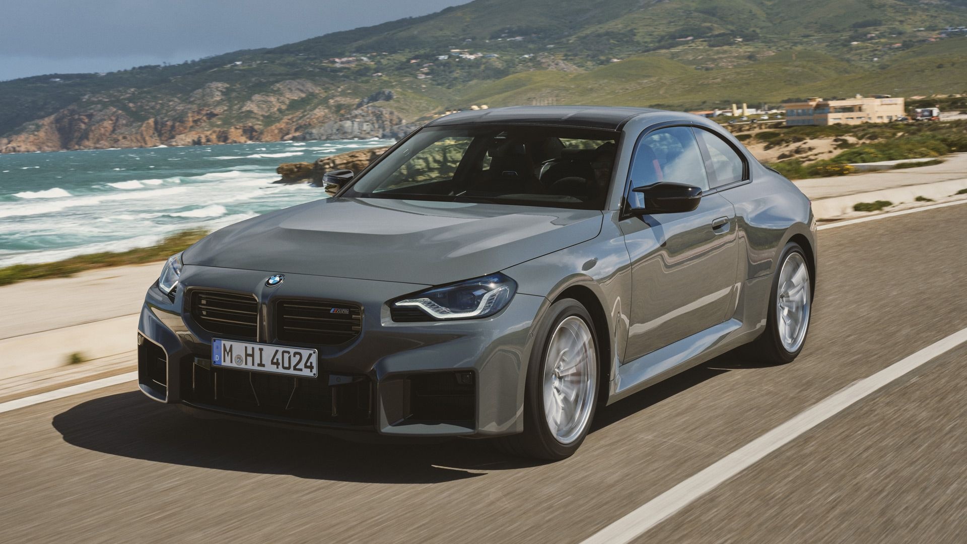 2025 BMW M2