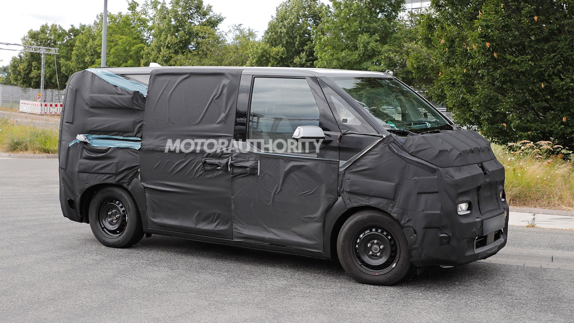 2026 Kia PV5 spy shots - Photo via Baldauf