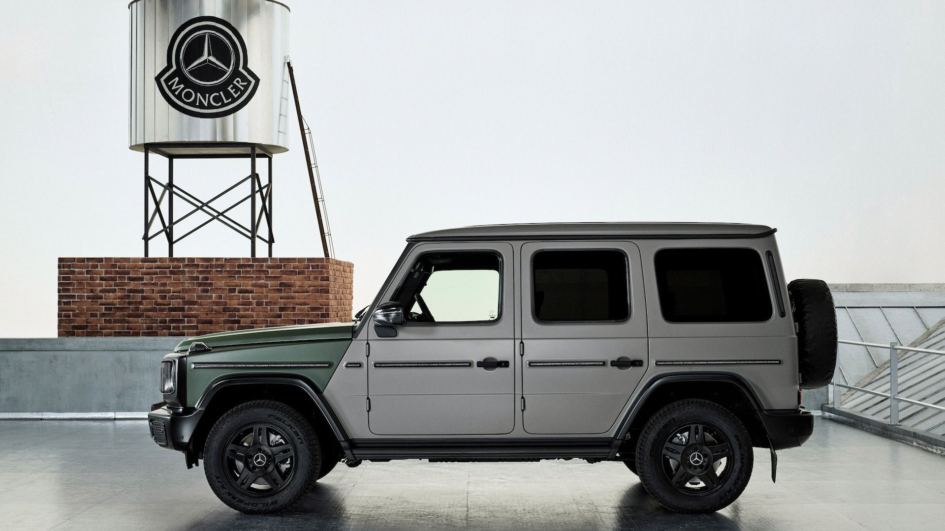 Mercedes-Benz G-Class Past II Future