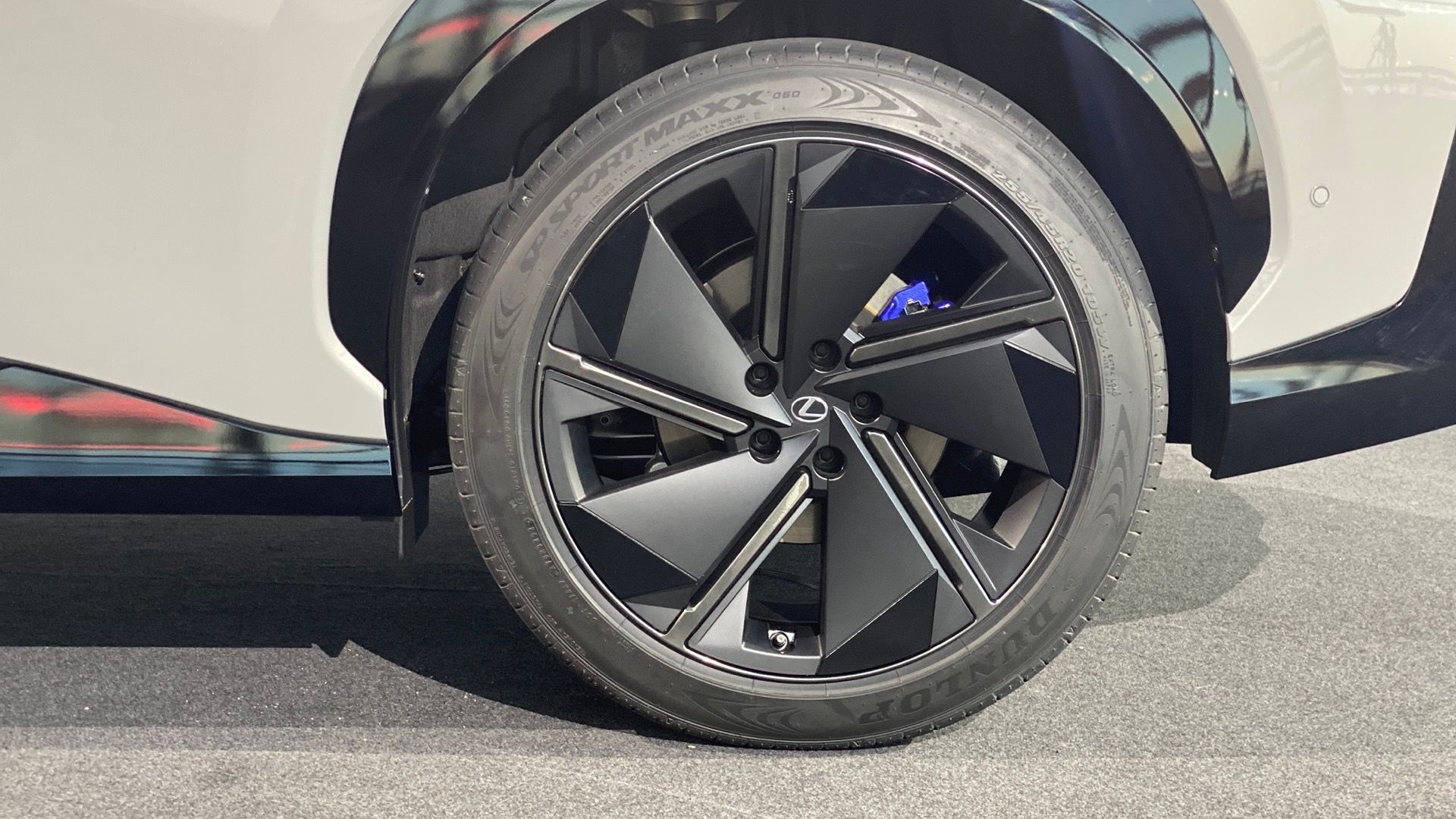 2026 Lexus RZ 550e F Sport