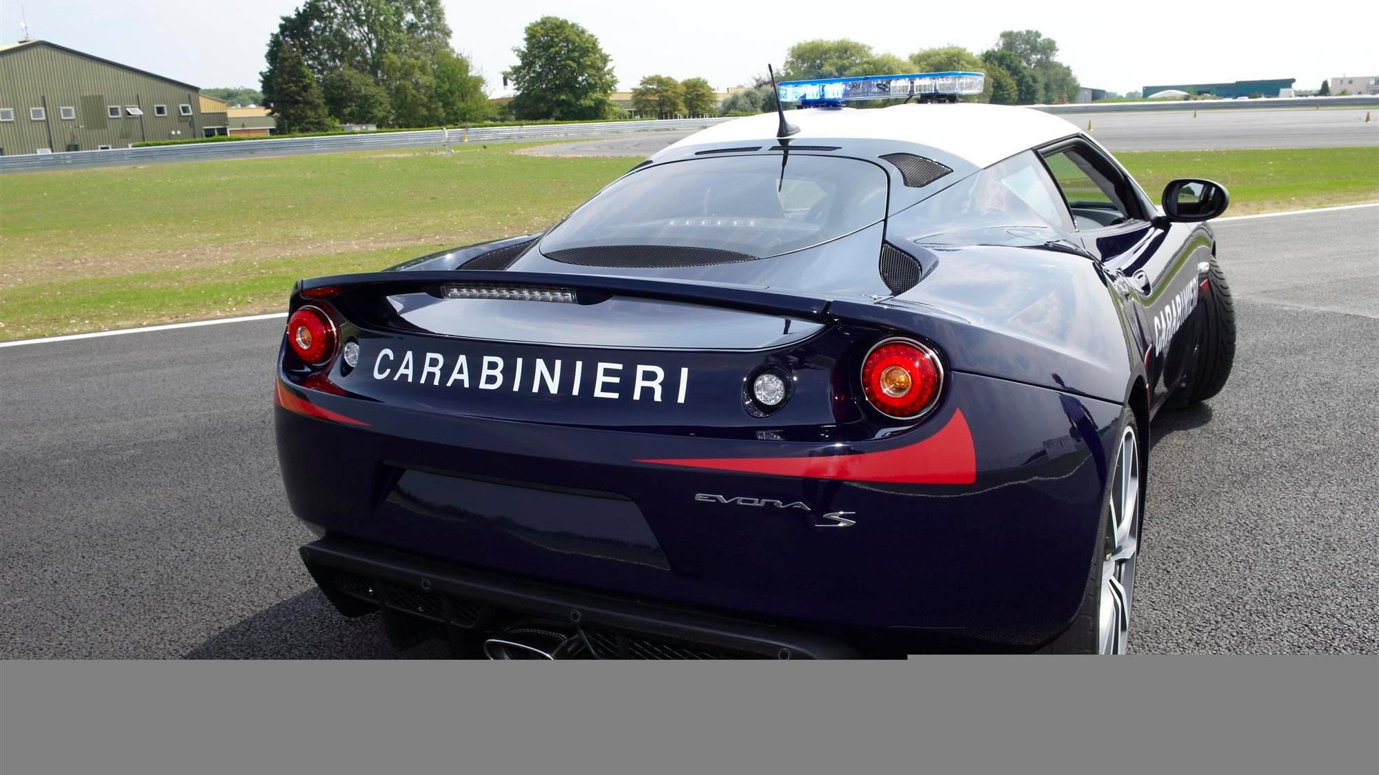 Lotus Evora S enters service with Italian Carabinieri