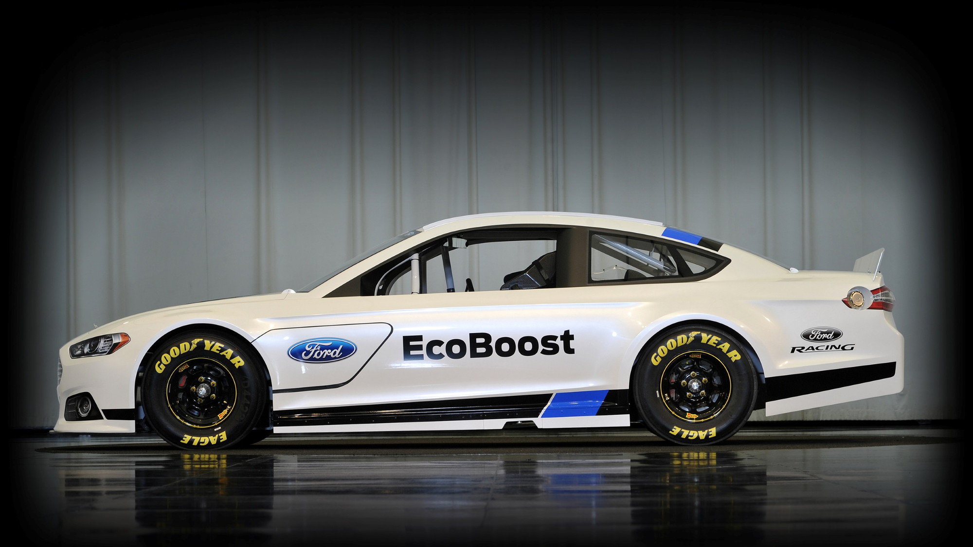 2013 Ford Fusion NASCAR Sprint Cup race car