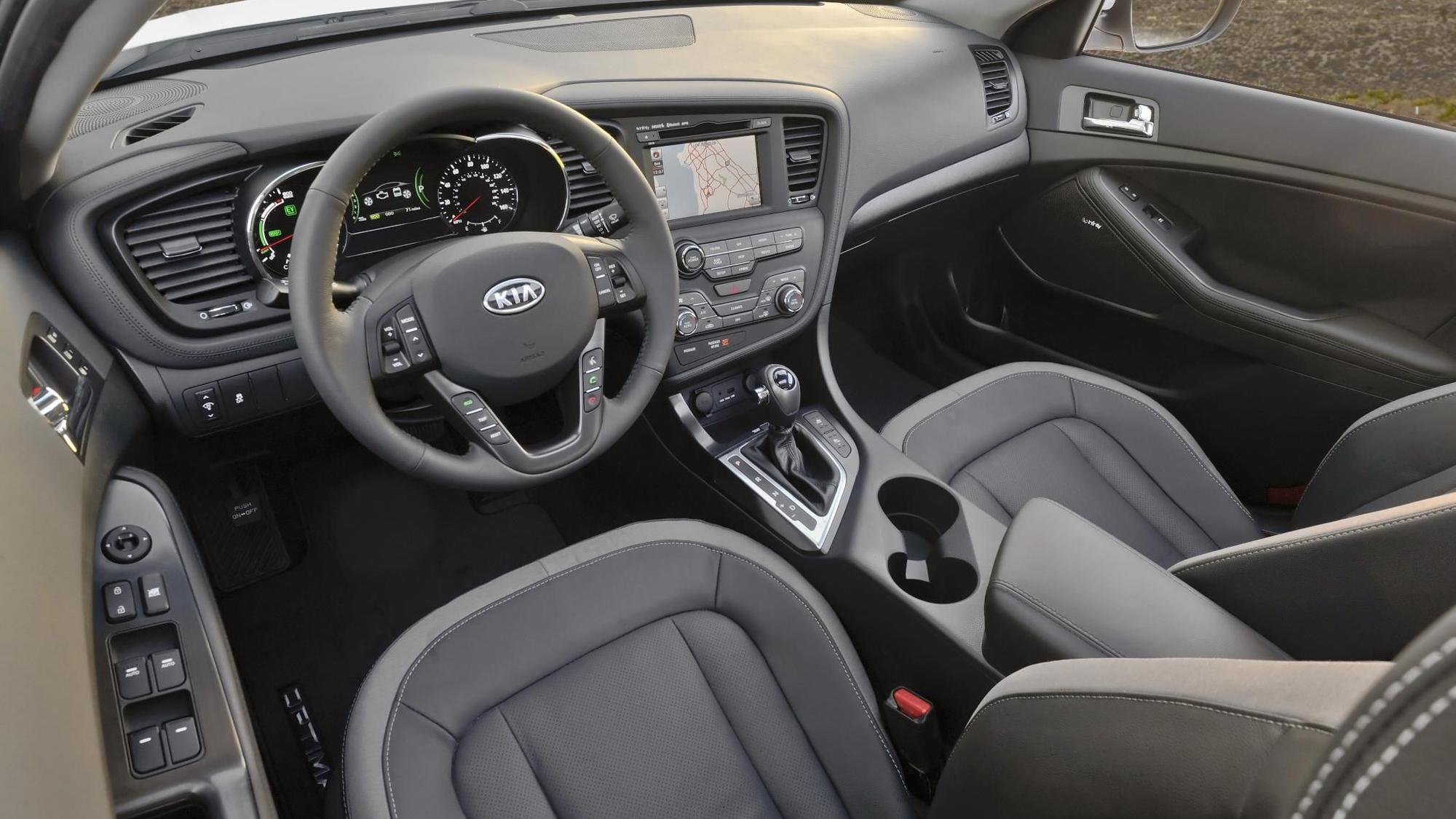 2013 Kia Optima Hybrid: More Space, Improved Gas Mileage 2013 Kia Optima Hybrid: More Space, Improved Gas Mileage