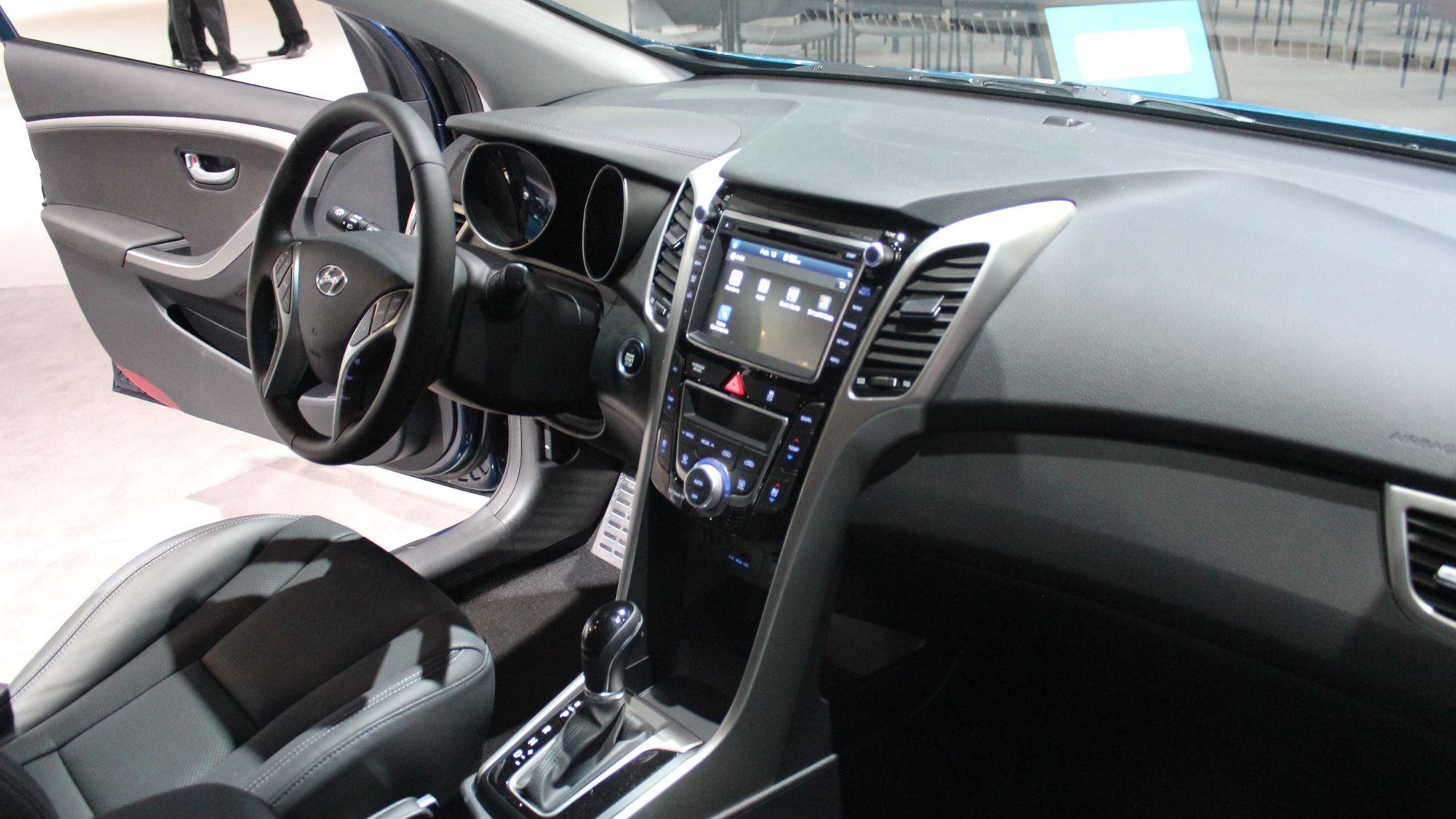 2016 Hyundai Elantra GT Live Photos: 2015 Chicago Auto Show