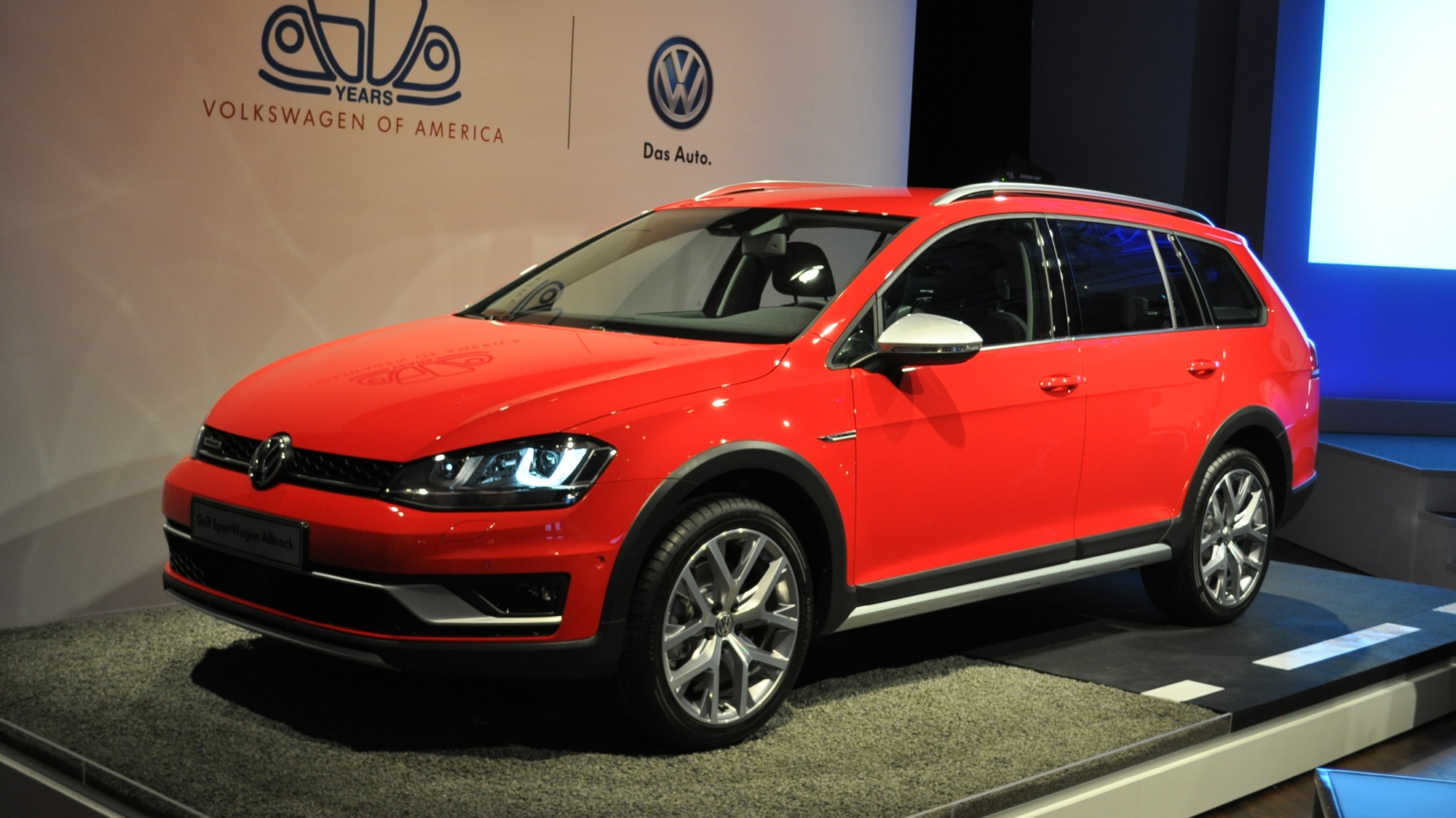 2016 Volkswagen Golf SportWagen Alltrack Live Photos, 2015 New York Auto Show