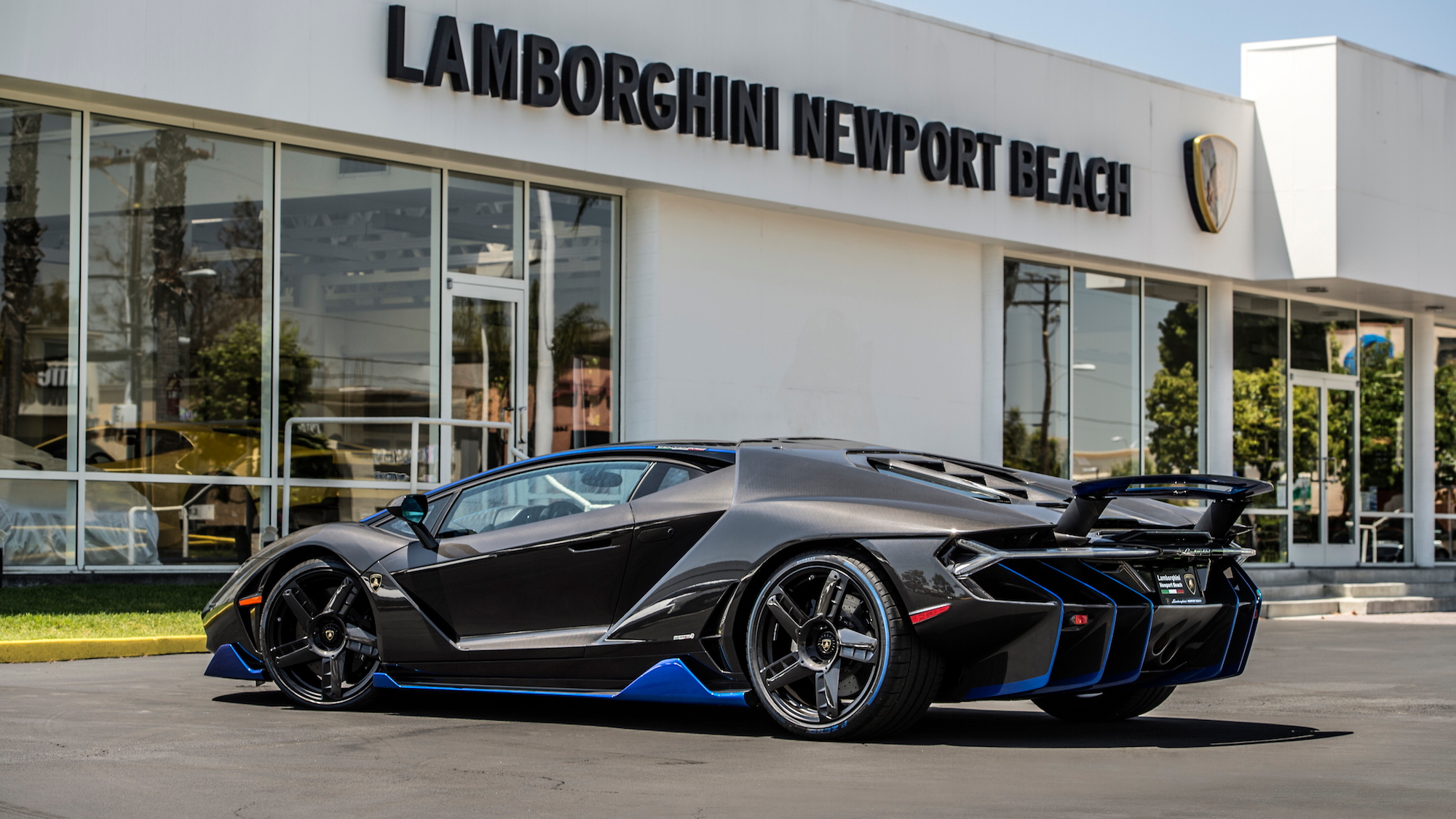 First US-spec Lamborghini Centenario delivered to customer in California