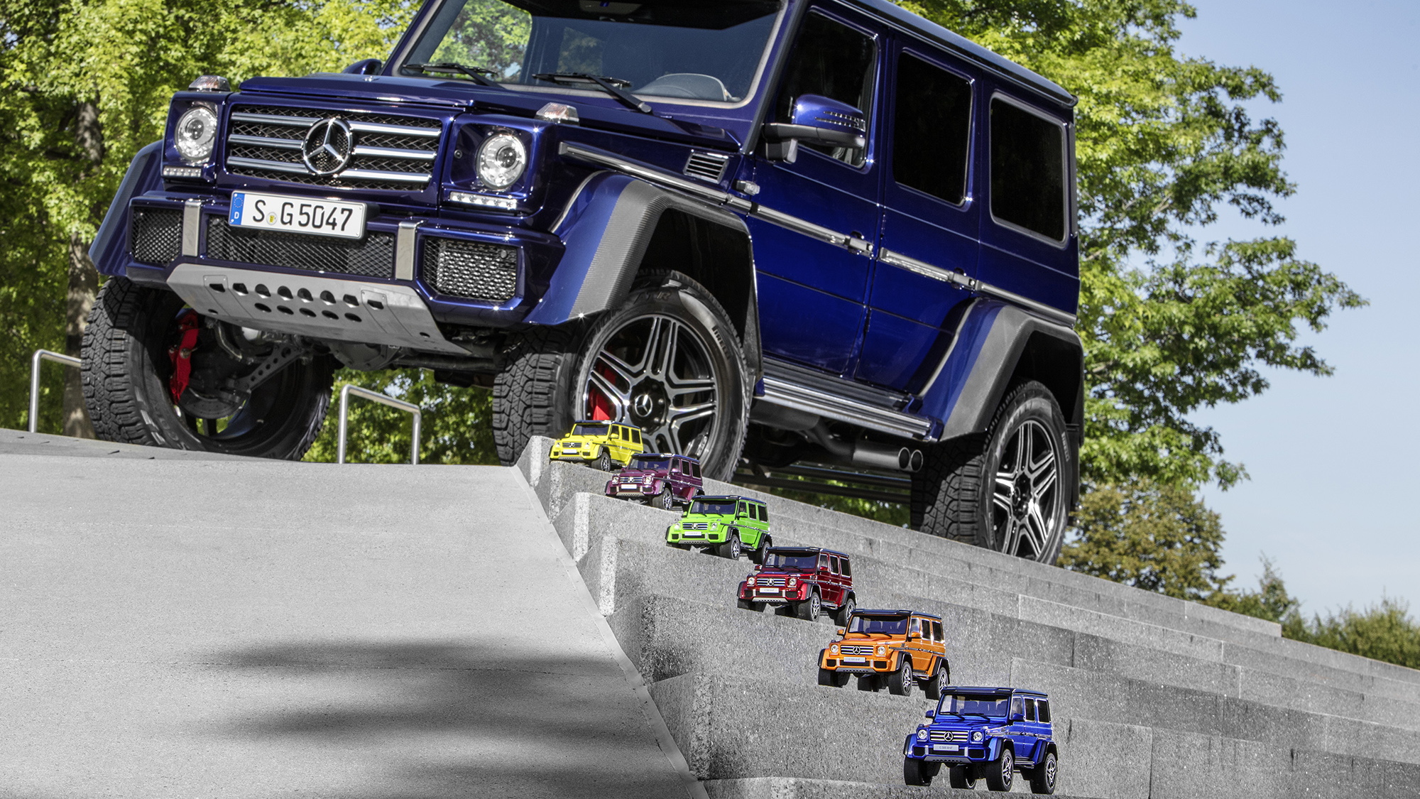 GT Spirit is offering the Mercedes-Benz G500 4x4² in 1:18 scale