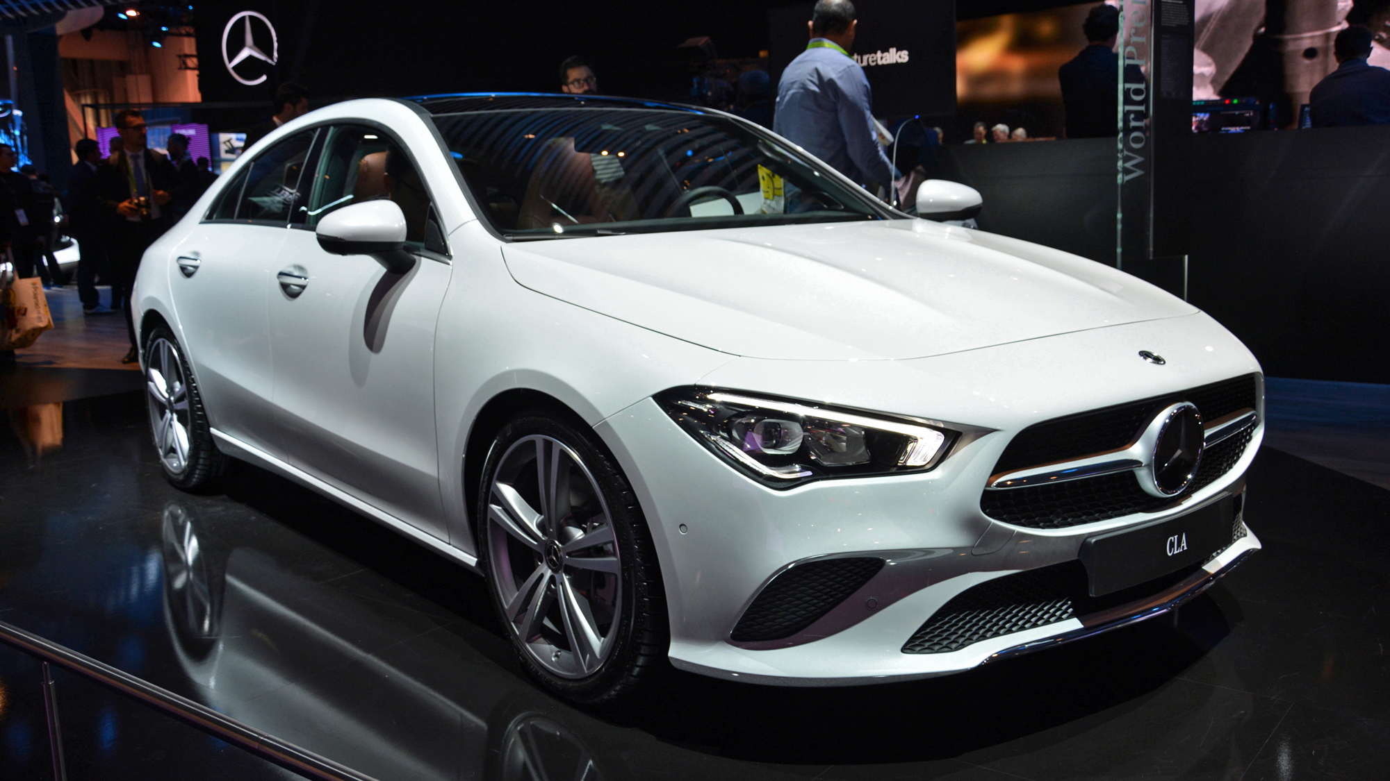 2020 Mercedes Benz Cla Brings Its Svelte Looks To Ces