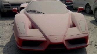 Ferrari Enzo abandoned in Dubai
