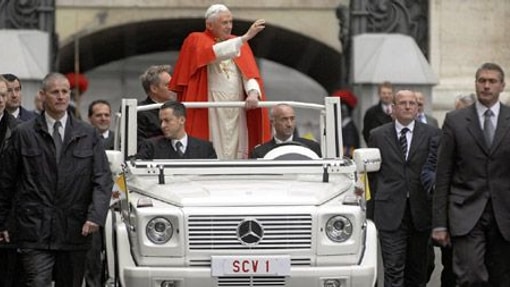 Mercedes-Benz delivers a new Popemobile