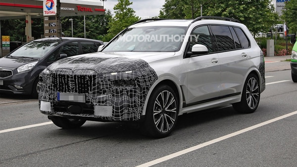 2023 BMW X7 spy shots: Heavy styling update set for big crossover