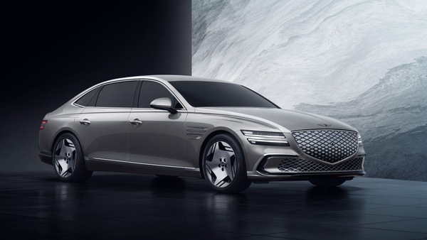  2026 Genesis Electrified G80 grows wheelbase, digital screen Motiv 