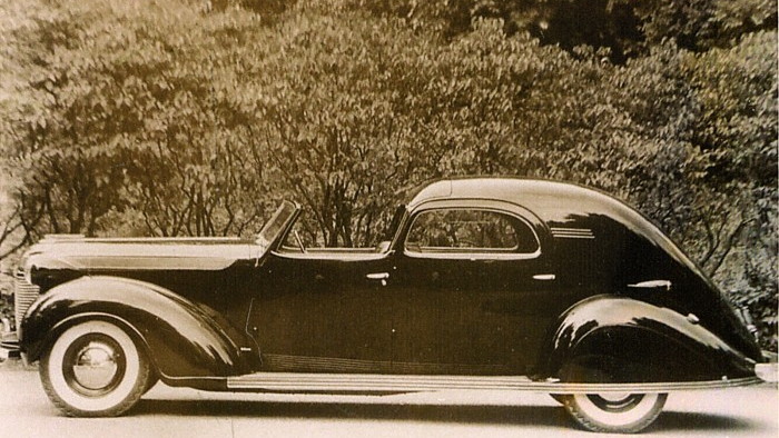1937 Chrysler Imperial Town Car  Image: Suffolk County Vanderbilt Museum