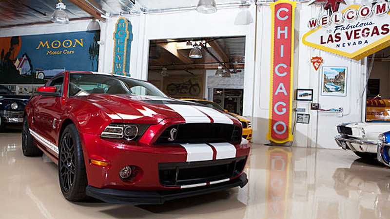 2013 Ford Mustang Shelby GT500 pays a visit to Jay Leno's Garage
