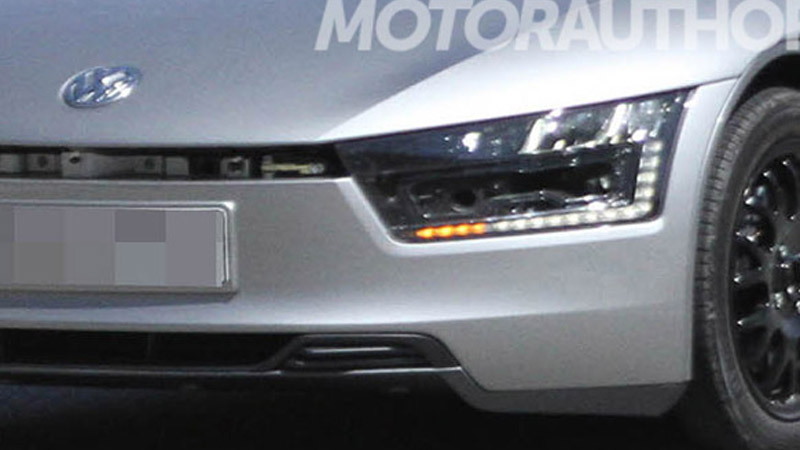 2014 Volkswagen XL1 spy shots - Image courtesy of Motor Authority