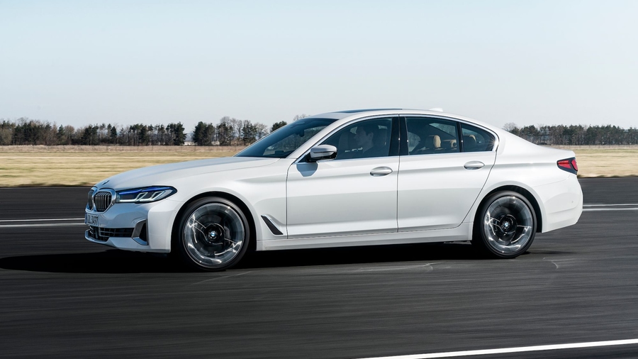 BMW adds 550e xDrive to 2024 5Series lineup