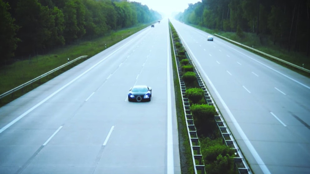 Bugatti Veyron owner hits 250 mph on the Autobahn