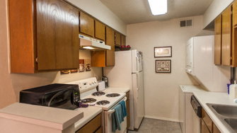Inwood Place Apartments - Palestine, TX