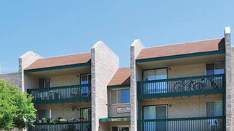 Sherwood Forest Apartments - Council Bluffs, IA