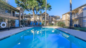 Beverly Palms Apartments - Houston, TX