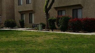 Laurel Tree Apartments - Bakersfield, CA