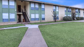 Creekside Villas Apartments - Dallas, TX