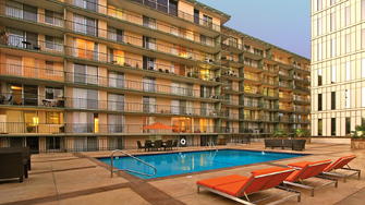 Hillsborough Plaza Apartments - San Mateo, CA
