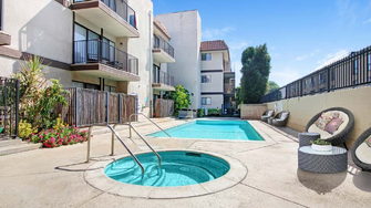 Sherway Villa Apartments - Reseda, CA