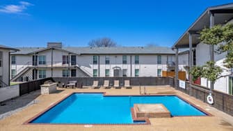 Spanish Trace Apts Of Irving - Irving, TX