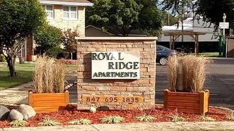 Royal Ridge Apartments - Elgin, IL